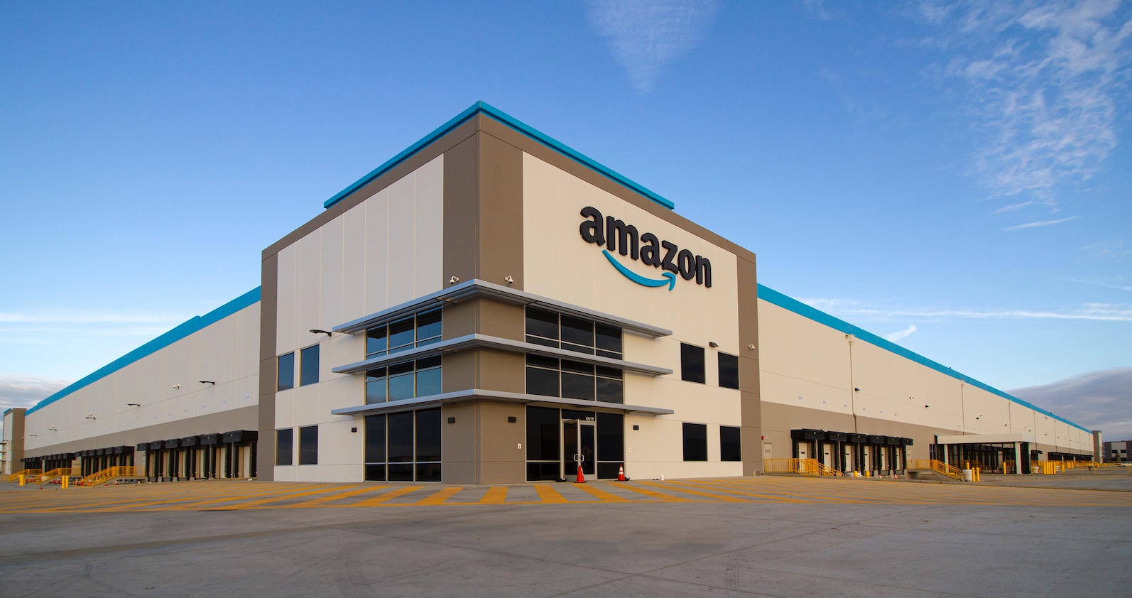 Amazon Distribution Center — photo 2